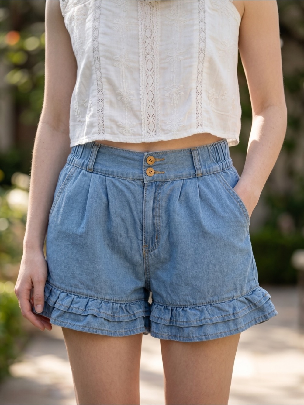 SHEIN Chambray Ruffle Shorts Size 27 Lightweight Denim Look